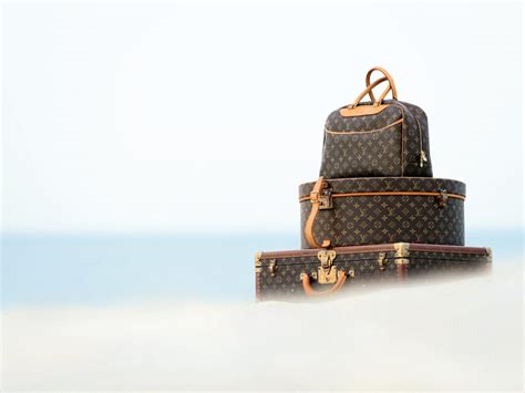 louis vuitton uae website.